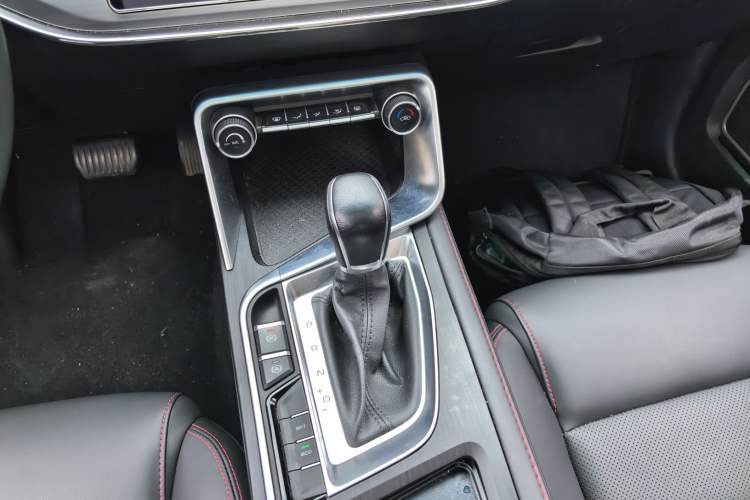 Used Geely Auto Binray 2020 Revised 1.4T CVT Asian Games Edition Gear Lever