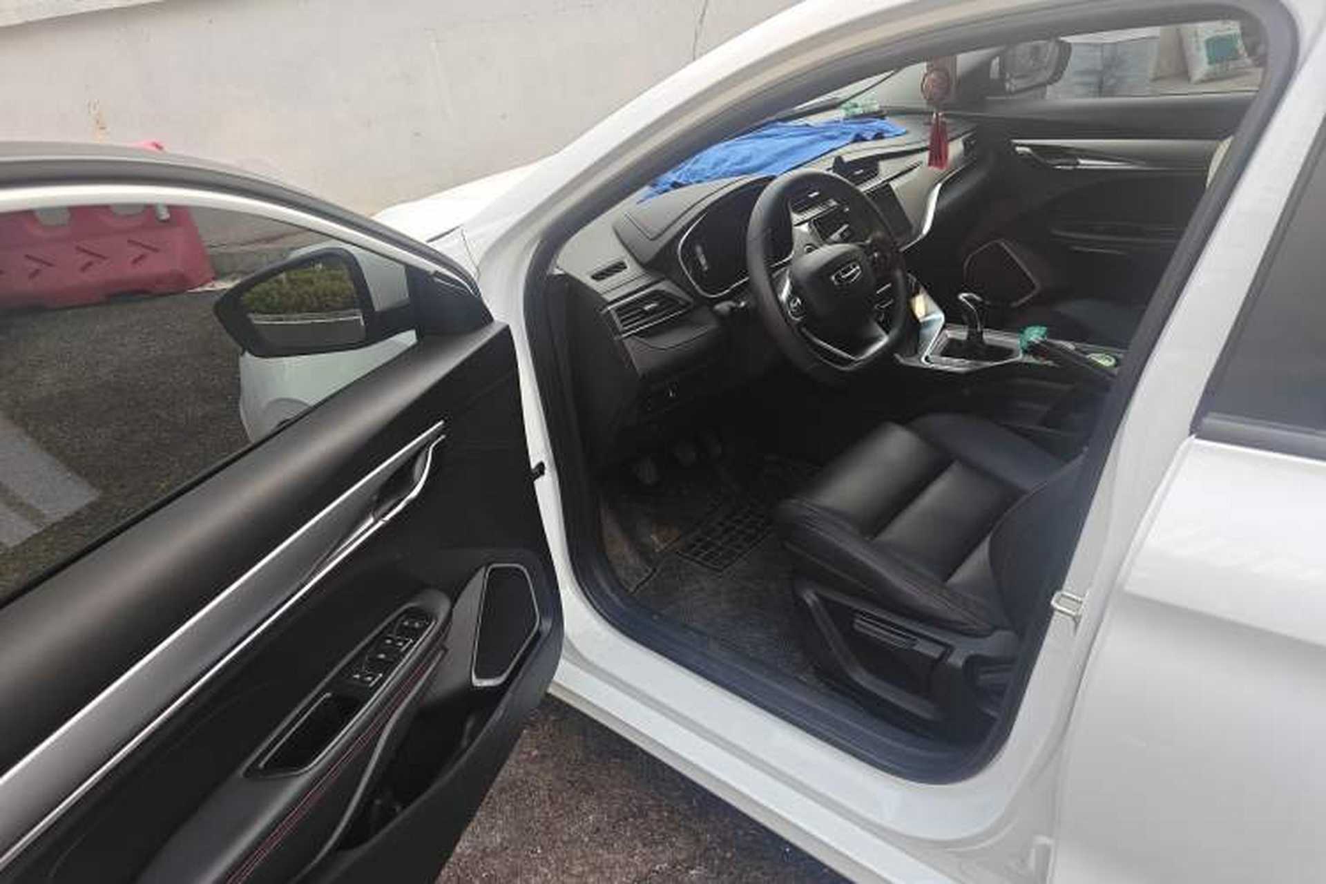 Used Geely Auto Binray 2020 200T Manual Comfort Version Interior 3