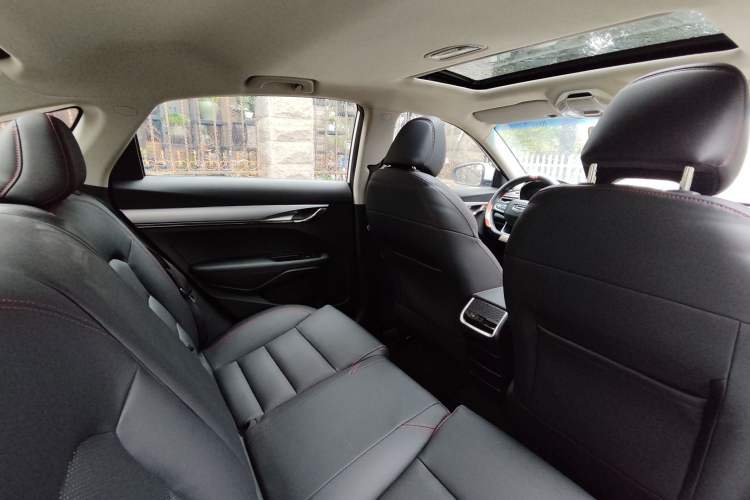Used Geely Auto Binray 2020 200T Manual Comfort Version Interior 3