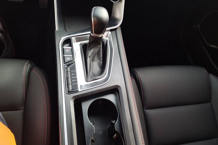 Used Geely Auto Binray 2020 1.4T CVT Asian Games Edition Interior 6