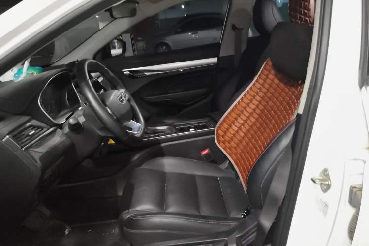 Used Geely Auto Binray 2020 Revised 1.4T CVT Asian Games Edition Left Front Seat