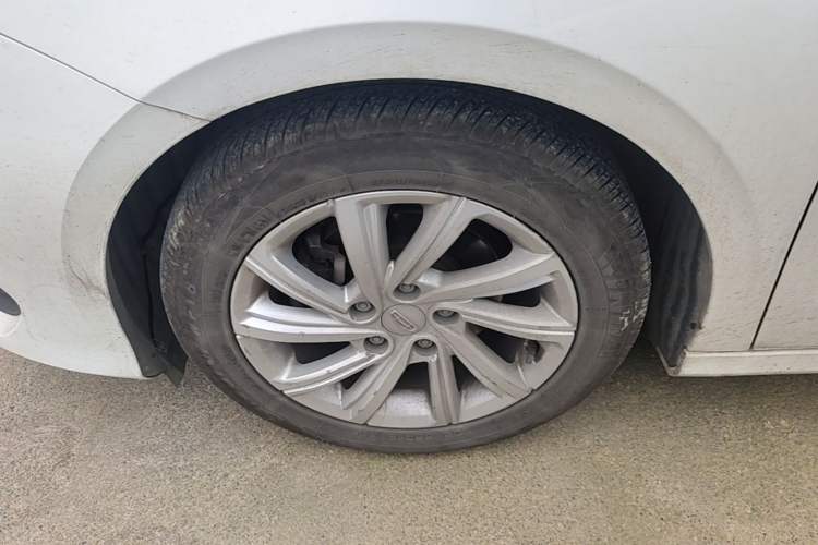 Used Geely Auto Binray 2020 1.4T CVT Luxury Model Left Front Wheel Hub