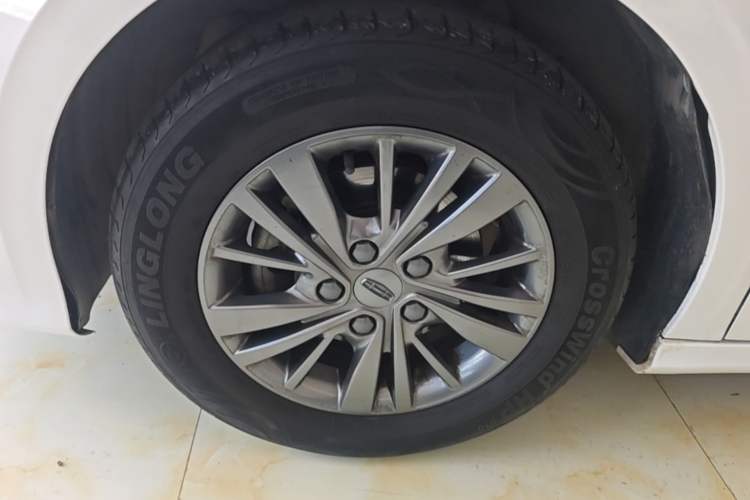 Used Geely Auto Binray 2020 200T Manual Comfort Version Left Front Wheel Hub