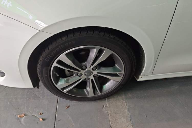 Used Geely Auto Binray 2020 1.4T CVT Asian Games Edition Left Front Wheel Hub