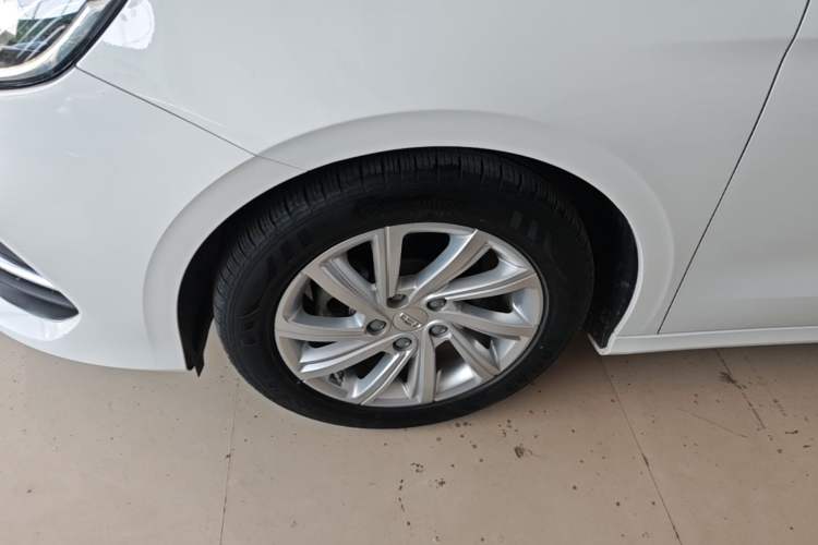Used Geely Auto Binray 2020 1.4T CVT Luxury Model Left Front Wheel Hub
