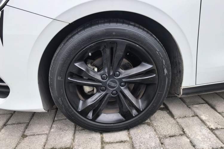 Used Geely Auto Binray 2020 Revised 1.4T CVT Asian Games Edition Left Front Wheel Hub
