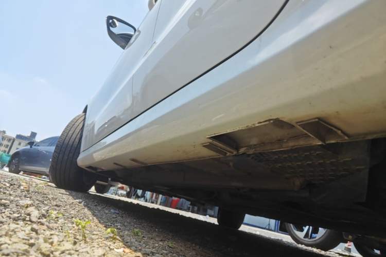 Used Geely Auto Binray 2020 1.4T CVT Asian Games Edition Left Side Sill