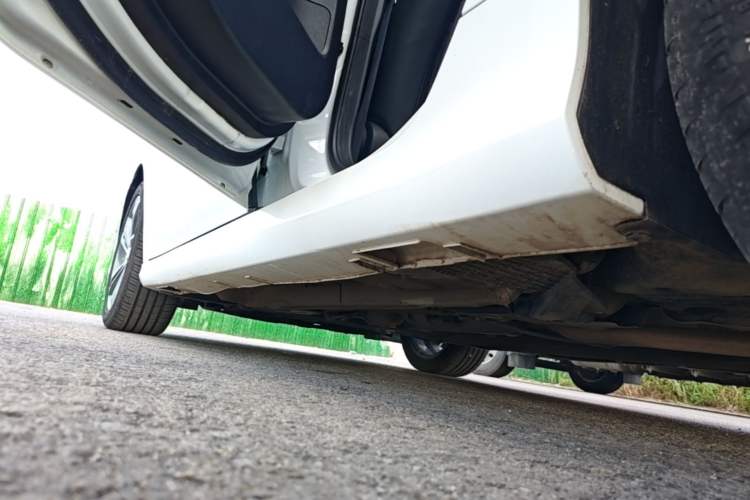 Used Geely Auto Binray 2020 1.4T CVT Asian Games Edition Left Side Sill