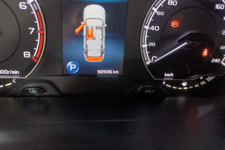 Used Geely Auto Binray 2020 1.4T CVT Asian Games Edition Odometer Close Up