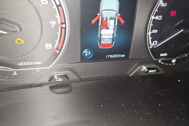 Used Geely Auto Binray 2020 1.4T CVT Luxury Model Odometer Close Up