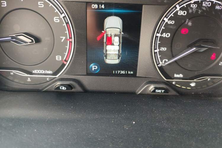 Used Geely Auto Binray 2020 1.4T CVT Asian Games Edition Odometer Close Up