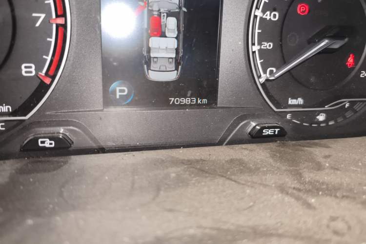 Used Geely Auto Binray 2020 Revised 1.4T CVT Asian Games Edition Odometer Close Up