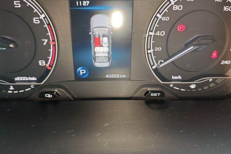 Used Geely Auto Binray 2020 1.4T CVT Asian Games Edition Odometer Close Up