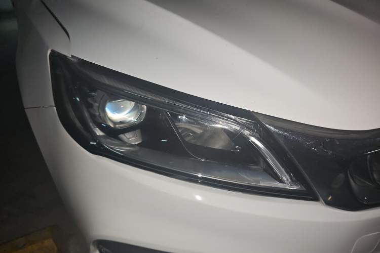 Used Geely Auto Binray 2020 1.4T CVT Luxury Model Right Front Headlight