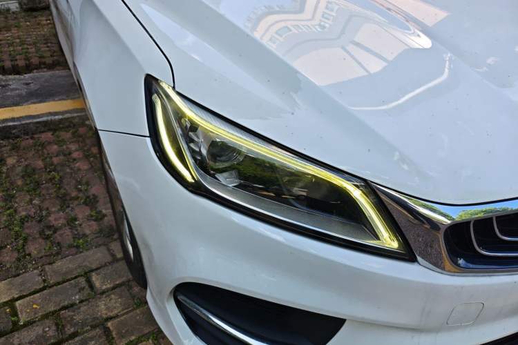 Used Geely Auto Binray 2020 1.4T CVT Luxury Model Right Front Headlight