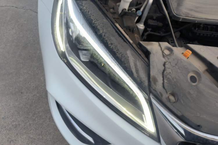 Used Geely Auto Binray 2020 200T Manual Comfort Version Right Front Headlight