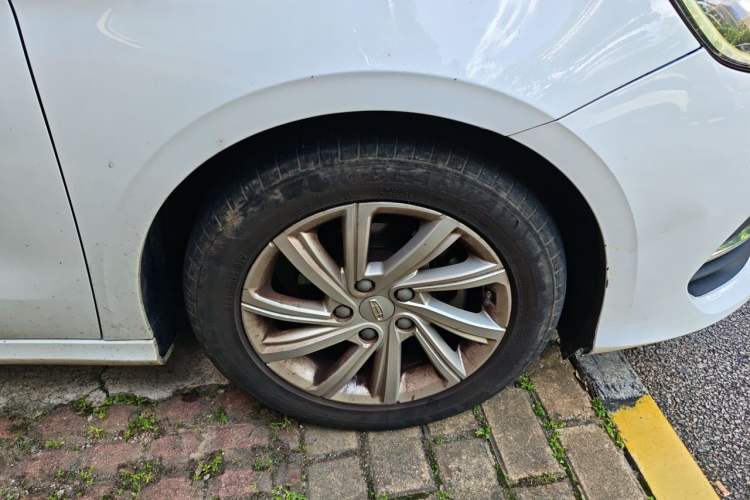 Used Geely Auto Binray 2020 1.4T CVT Luxury Model Right Front Wheel Hub