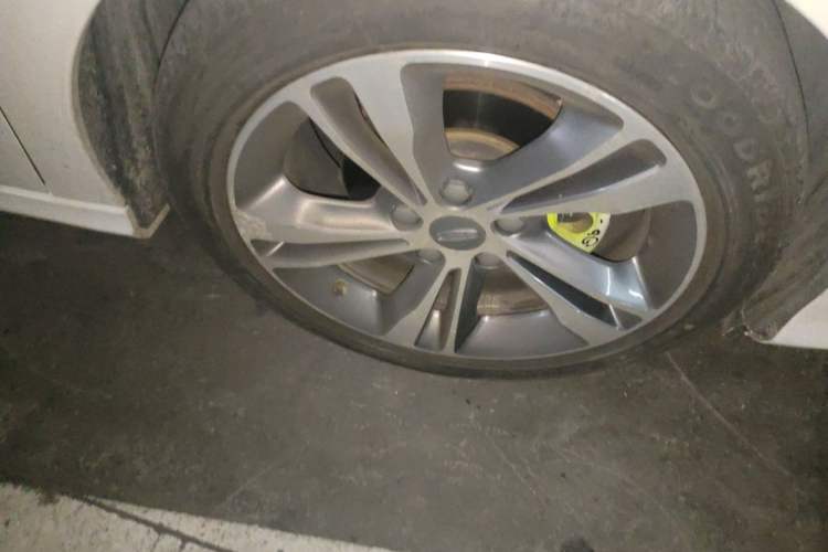 Used Geely Auto Binray 2020 1.4T CVT Asian Games Edition Right Front Wheel Hub