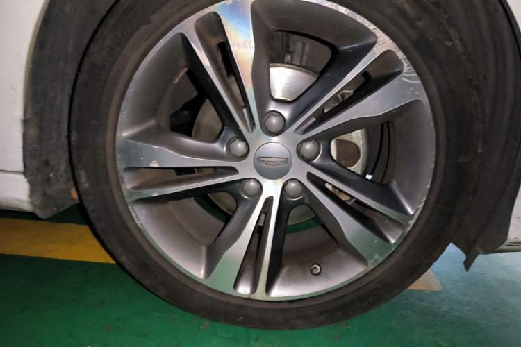 Used Geely Auto Binray 2020 Revised 1.4T CVT Asian Games Edition Right Front Wheel Hub