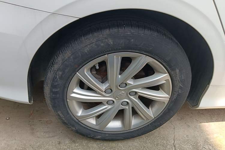 Used Geely Auto Binray 2020 1.4T CVT Luxury Model Right Rear Wheel Hub