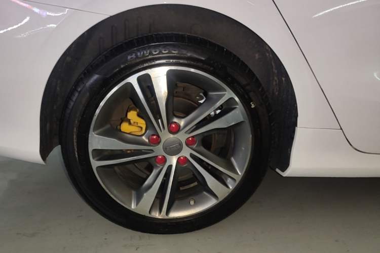 Used Geely Auto Binray 2020 Revised 1.4T CVT Asian Games Edition Right Rear Wheel Hub