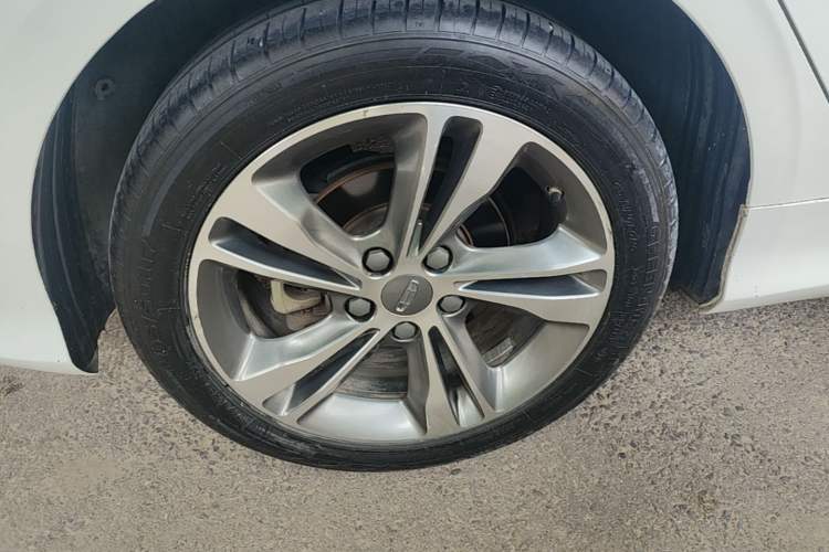 Used Geely Auto Binray 2020 1.4T CVT Asian Games Edition Right Rear Wheel Hub