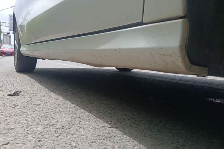 Used Geely Auto Binray 2020 1.4T CVT Luxury Model Right Side Sill