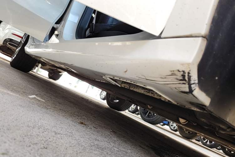 Used Geely Auto Binray 2020 1.4T CVT Asian Games Edition Right Side Sill