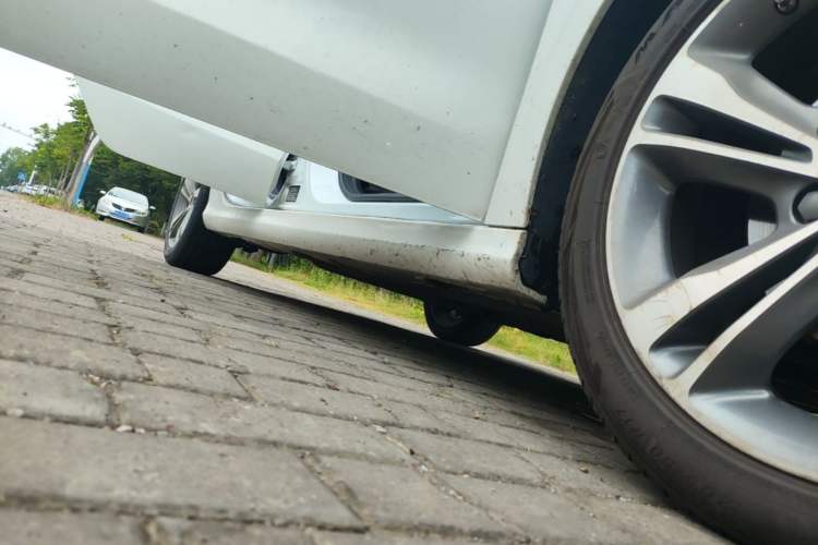 Used Geely Auto Binray 2020 1.4T CVT Asian Games Edition Right Side Sill