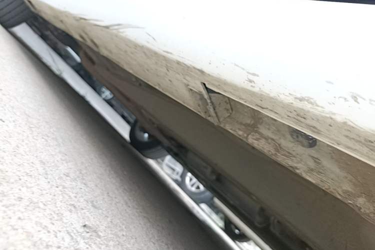 Used Geely Auto Binray 2020 1.4T CVT Luxury Model Right Side Sill