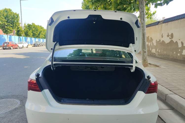 Used Geely Auto Binray 2020 1.4T CVT Asian Games Edition Trunk