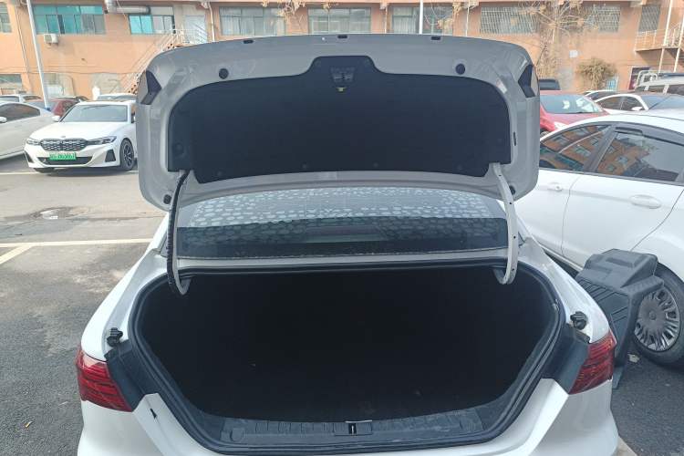 Used Geely Auto Binray 2020 1.4T CVT Luxury Model Trunk