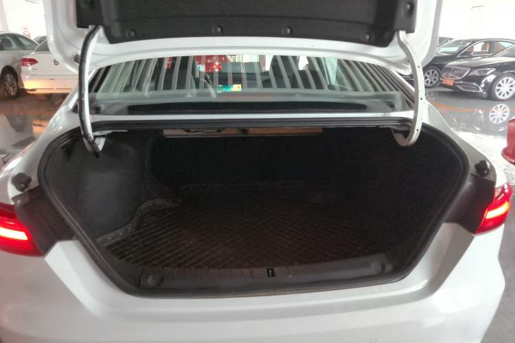 Used Geely Auto Binray 2020 1.4T CVT Luxury Model Trunk