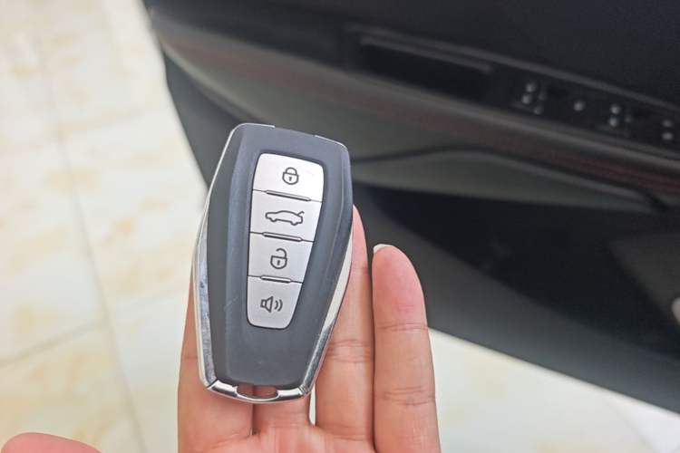 Used Geely Auto Binray 2020 200T Manual Comfort Version Vehicle Key