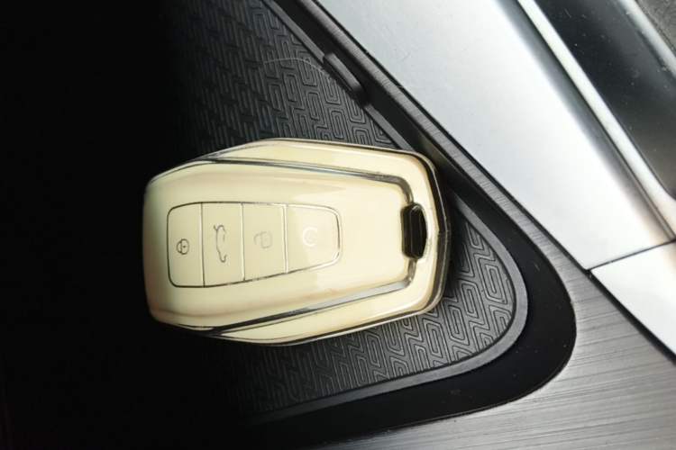 Used Geely Auto Binray 2020 1.4T CVT Luxury Model Vehicle Key