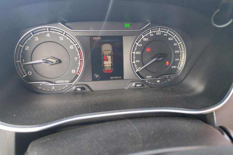 Used Geely Auto Binray 2020 1.4T CVT Asian Games Edition Odometer Close Up