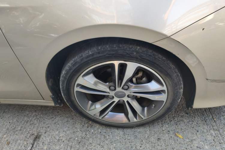Used Geely Auto Binray 2020 1.4T CVT Asian Games Edition Right Front Wheel Hub