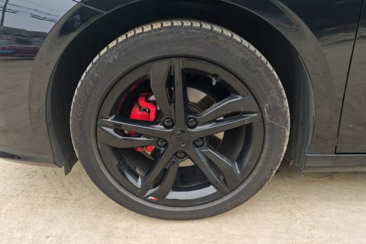 Used Geely Auto Binray 2021 1.4T CVT F-Sport Edition Left Front Wheel Hub