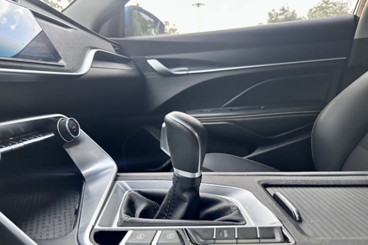 Used Geely Auto Binray 2021 1.4T CVT Asian Games Edition Interior 10