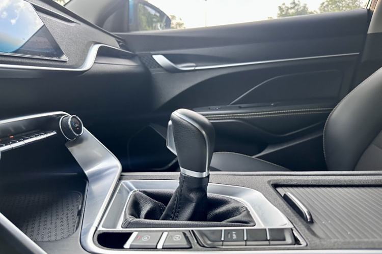 Used Geely Auto Binray 2021 1.4T CVT Asian Games Edition Interior 11