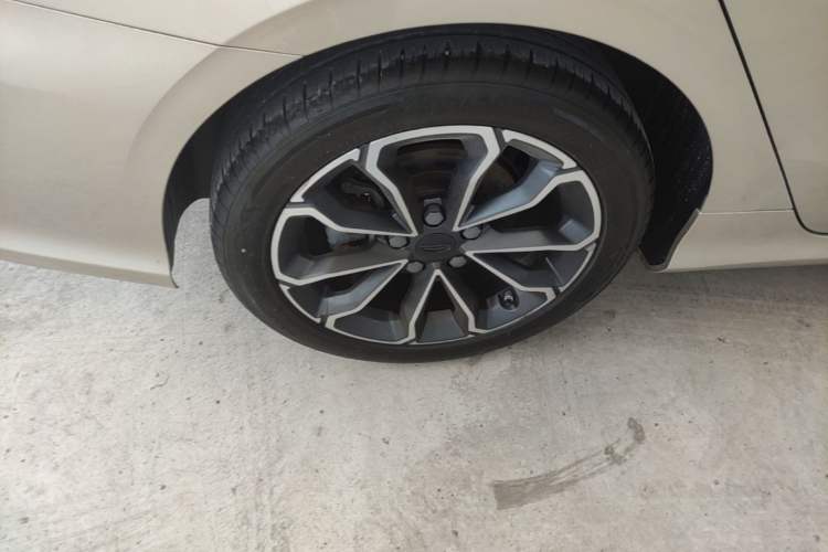 Used Geely Auto Binray 2021 1.4T CVT Asian Games Edition Exterior 5
