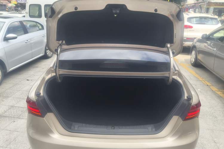 Used Geely Auto Binray 2021 1.4T CVT Asian Games Edition Trunk