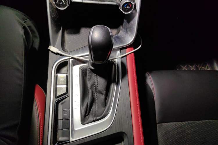 Used Geely Auto Binray 2021 1.4T CVT F-Sport Edition Gear Lever