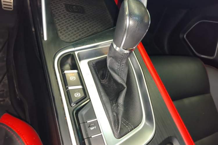 Used Geely Auto Binray 2021 1.4T CVT F-Flagship Edition Gear Lever