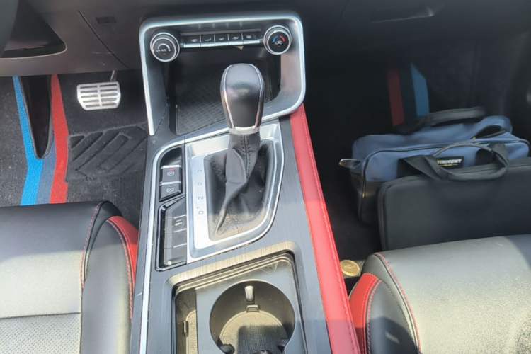 Used Geely Auto Binray 2021 1.4T CVT F-Sport Edition Gear Lever