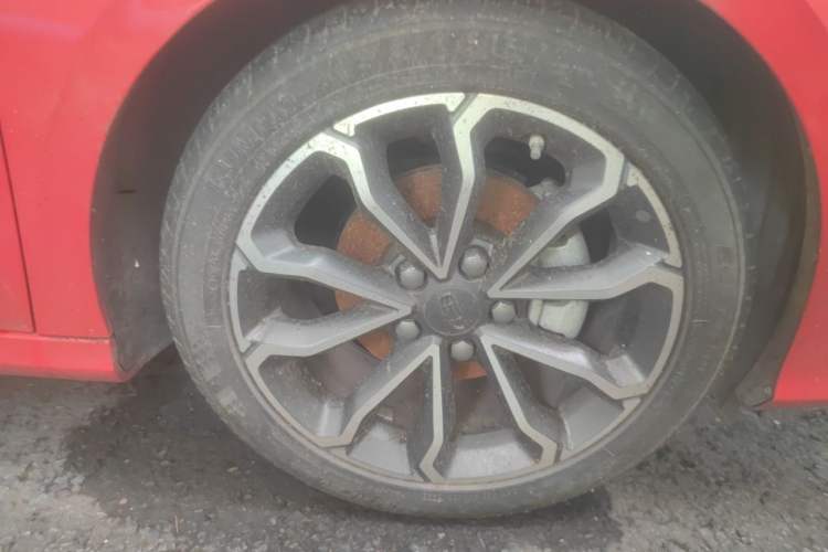 Used Geely Auto Binray 2021 1.4T CVT Asian Games Edition Right Front Wheel Hub