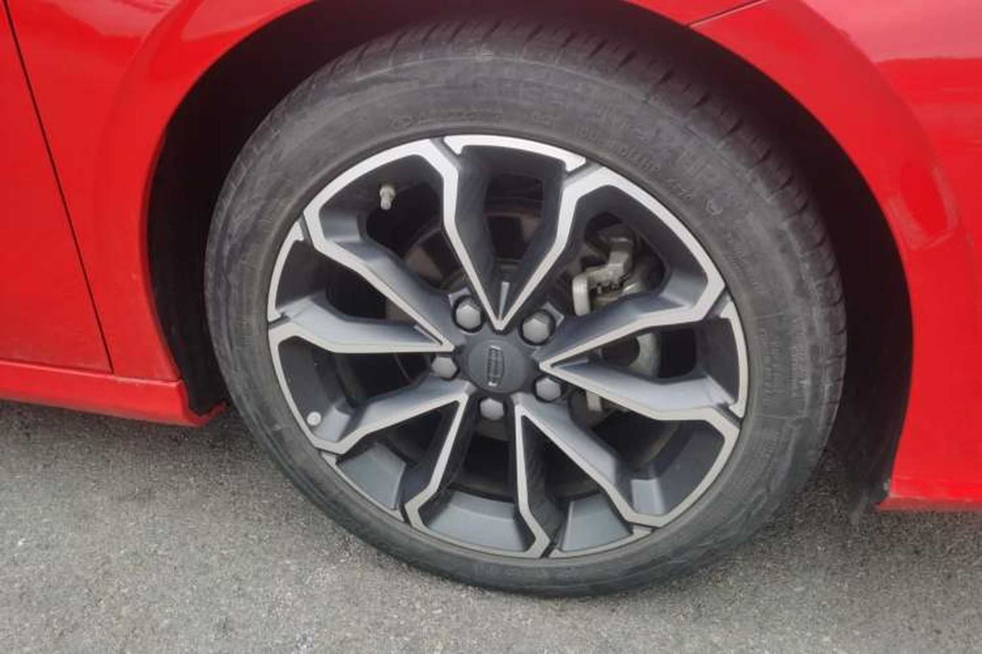 Used Geely Auto Binray 2021 1.4T CVT Asian Games Edition Right Front Wheel Hub