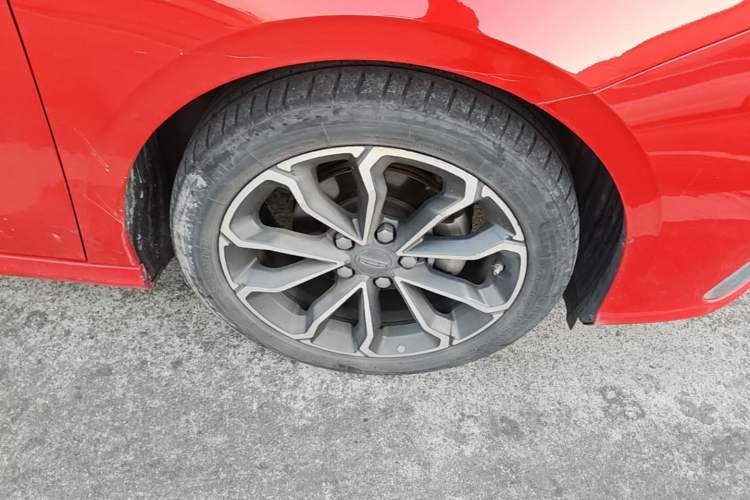 Used Geely Auto Binray 2021 1.4T CVT Asian Games Edition Right Front Wheel Hub