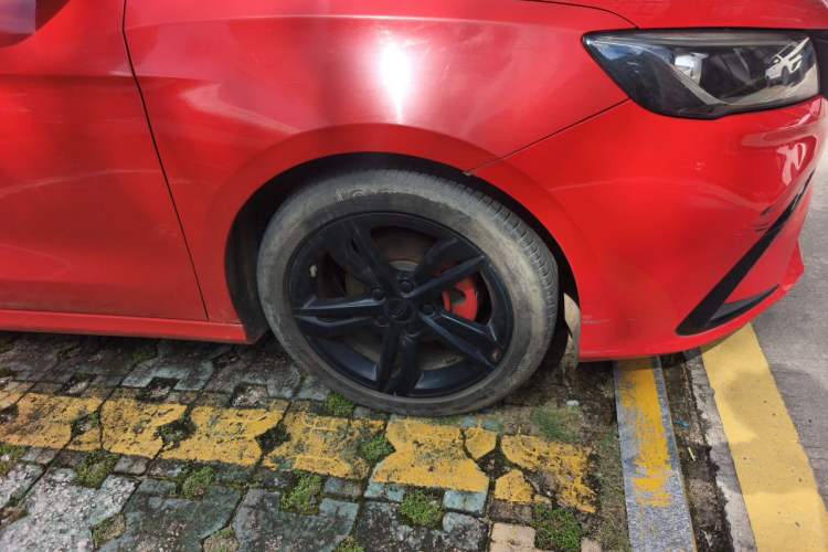 Used Geely Auto Binray 2021 1.4T CVT F-Sport Edition Right Front Wheel Hub