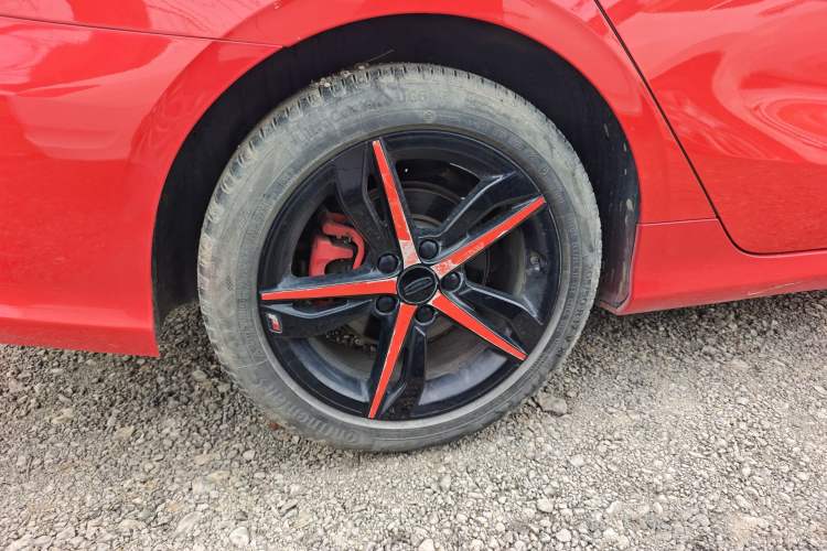 Used Geely Auto Binray 2021 1.4T CVT F-Sport Edition Right Rear Wheel Hub